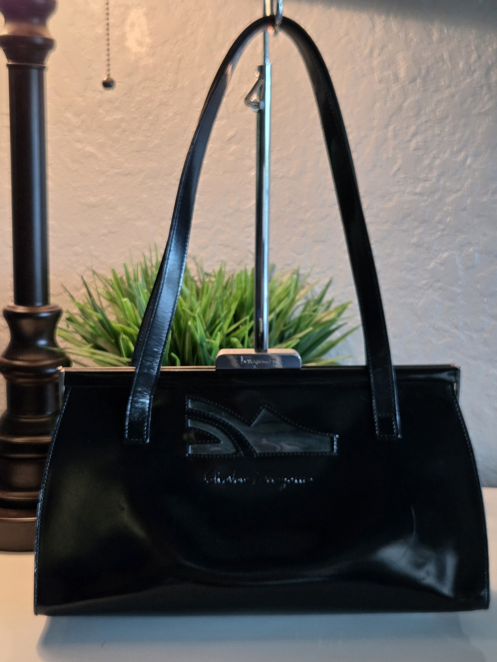 Vintage Salvatore Ferragamo Black Patent Leather Frame Bag Shoe Logo BV-216760